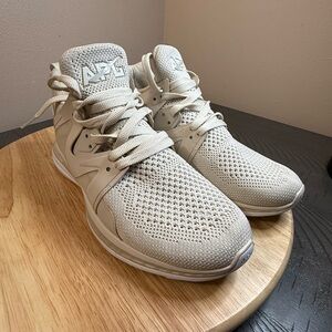 APL women’s Ascend Athletic shoes